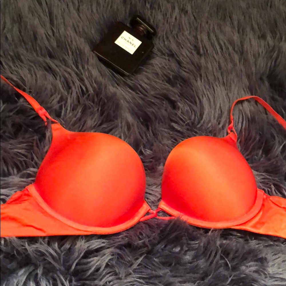 Victoria secret 32c push up bra